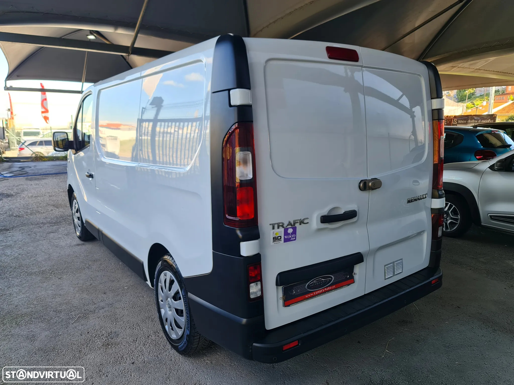 Renault TRAFIC 2.0 Dci 120CV * GPS/ AC/ IVA DEDUTÍVEL * - 5
