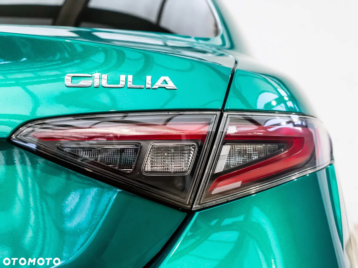 Alfa Romeo Giulia - 20
