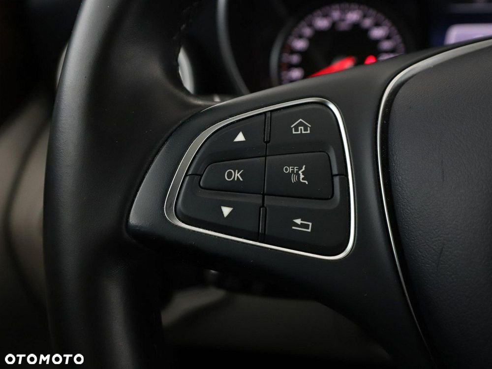 Mercedes-Benz Klasa C 300 7G-TRONIC Exclusive - 30