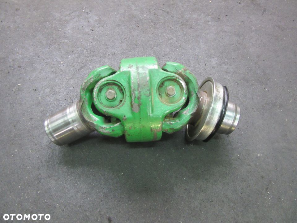 Przegub osiowy RE70738 John Deere 7600 7700 7800 - 1