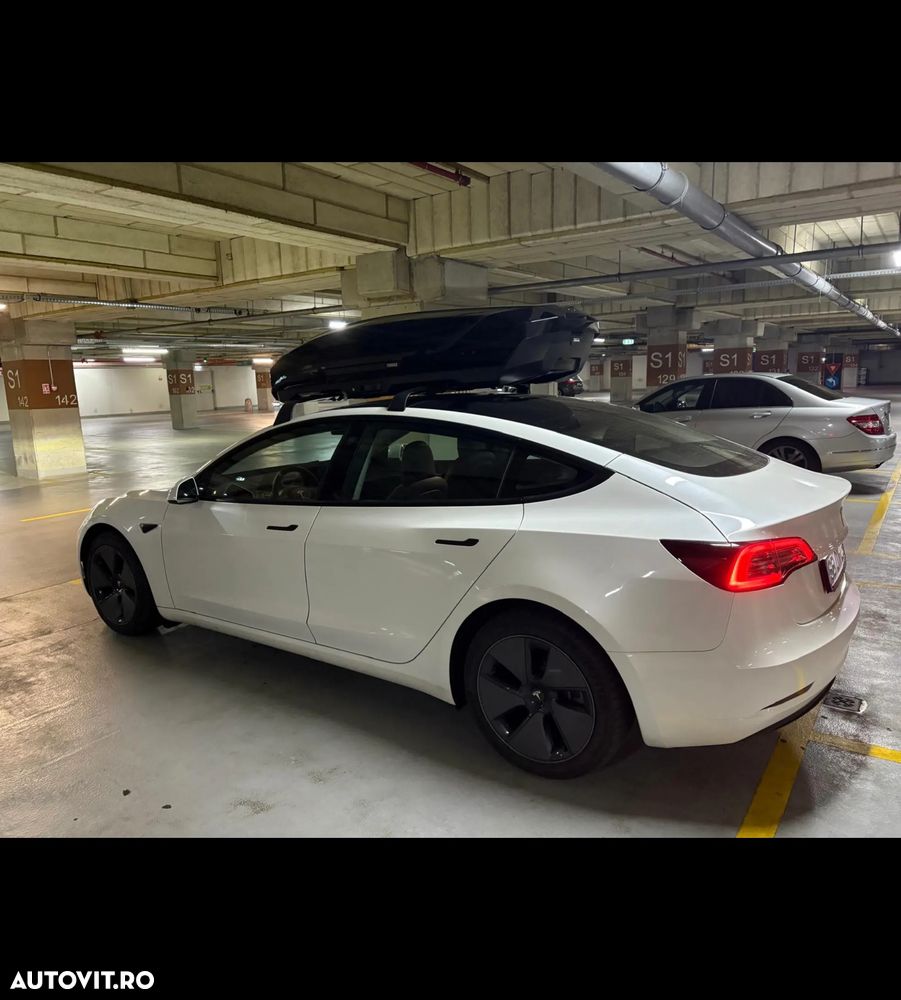 Tesla Model 3 Long Range AWD Premium - 1