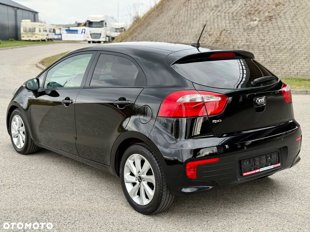 Kia Rio 1.4 XL Business Line - 17
