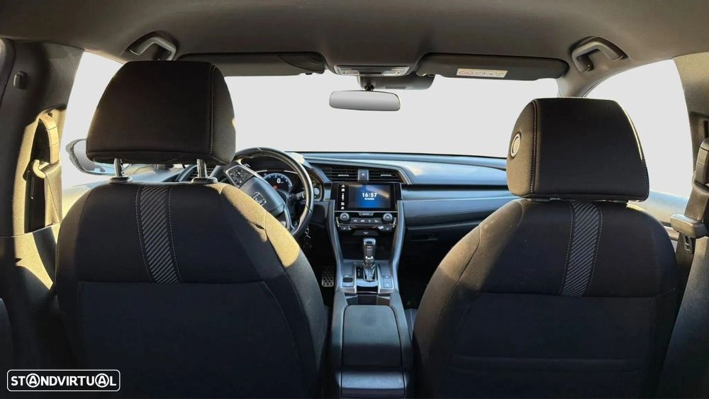 Honda Civic 1.0 i-VTEC Elegance CVT - 10