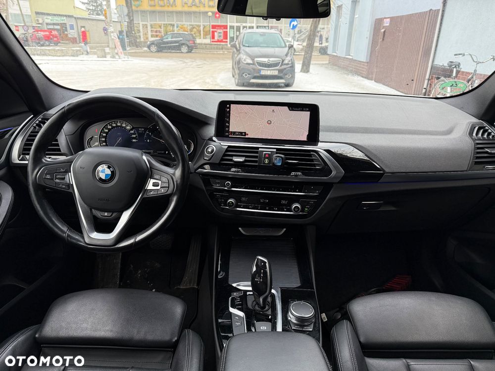 BMW X3 xDrive25d - 23