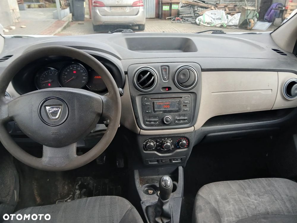 Dacia Lodgy TCe 115 Celebration - 8
