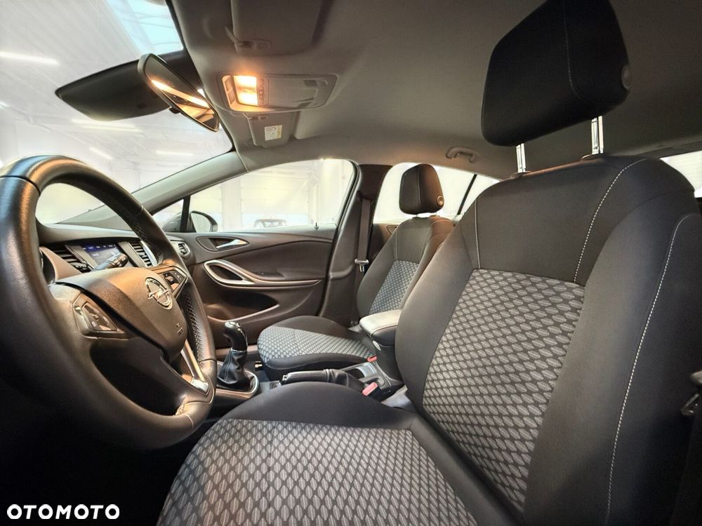 Opel Astra 1.2 T Edition S&S - 19