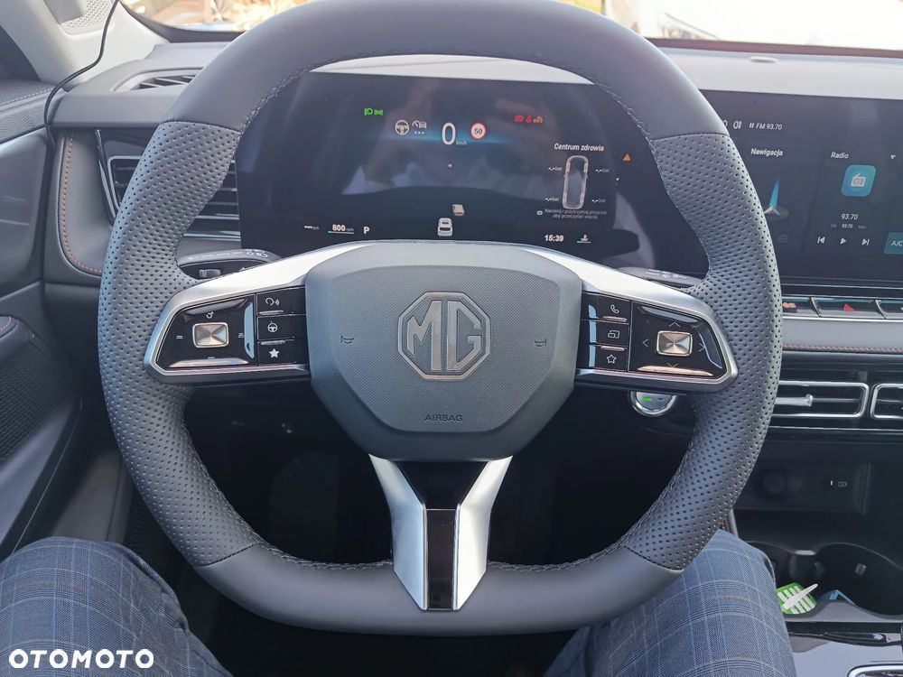 MG HS 1.5 T-GDI Excite DCT - 9