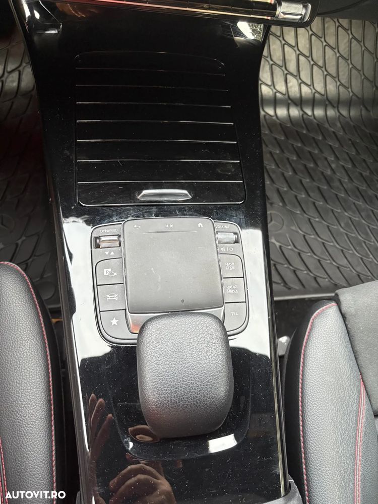 Mercedes-Benz CLA 200 7G-DCT AMG Line - 16