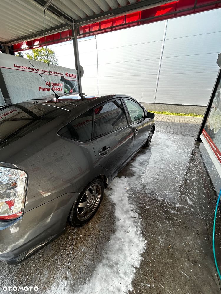 Toyota Prius 1.5 VVT-i Prestige - 3