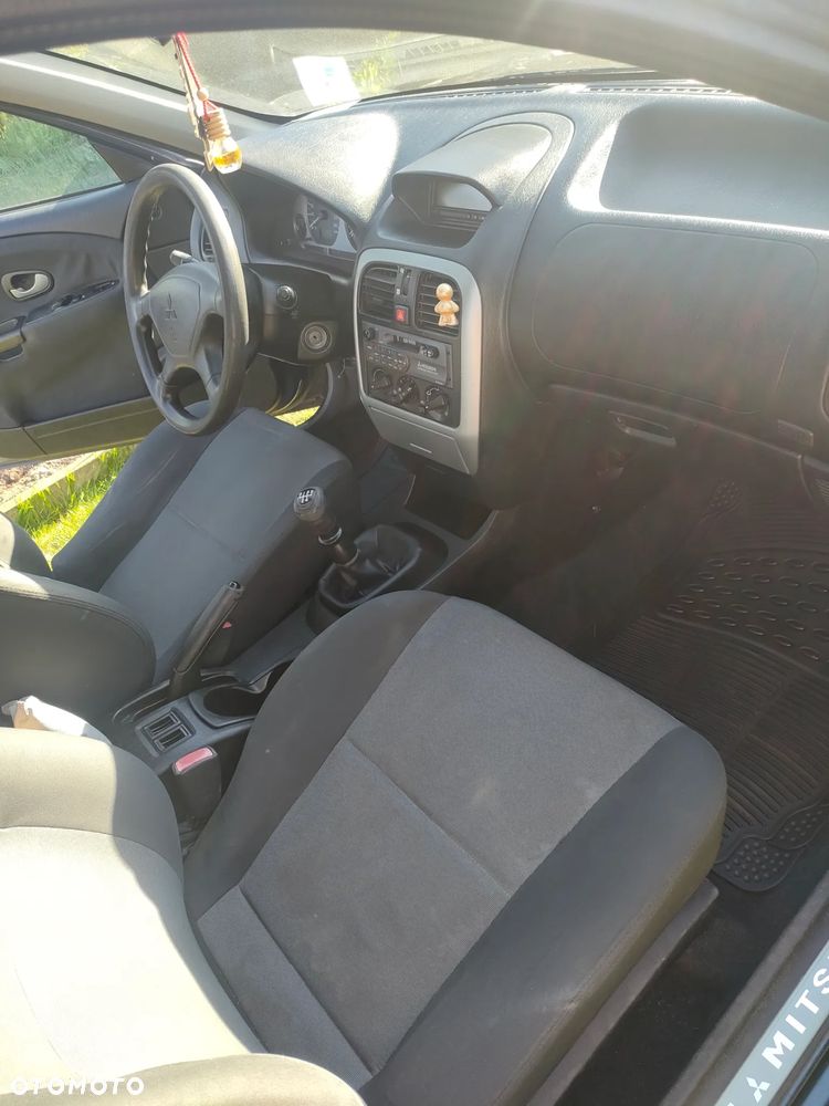 Mitsubishi Carisma 1.6 Classic - 11