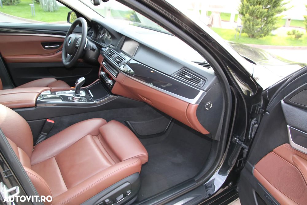BMW Seria 5 530d xDrive AT - 39