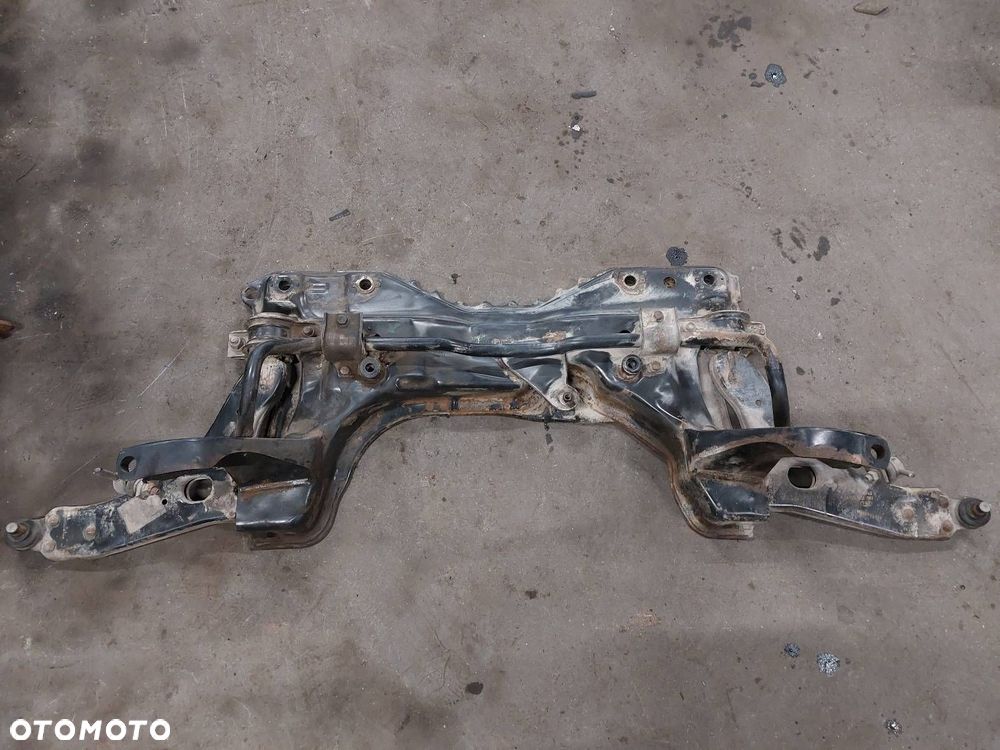 SANKI WÓZEK KOŁYSKA SILNIKA FORD FOCUS MK1 1.6 16V - 1