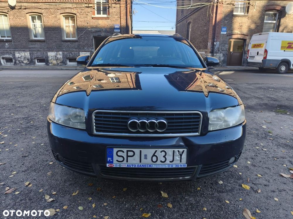 Audi A4 Limousine - 8