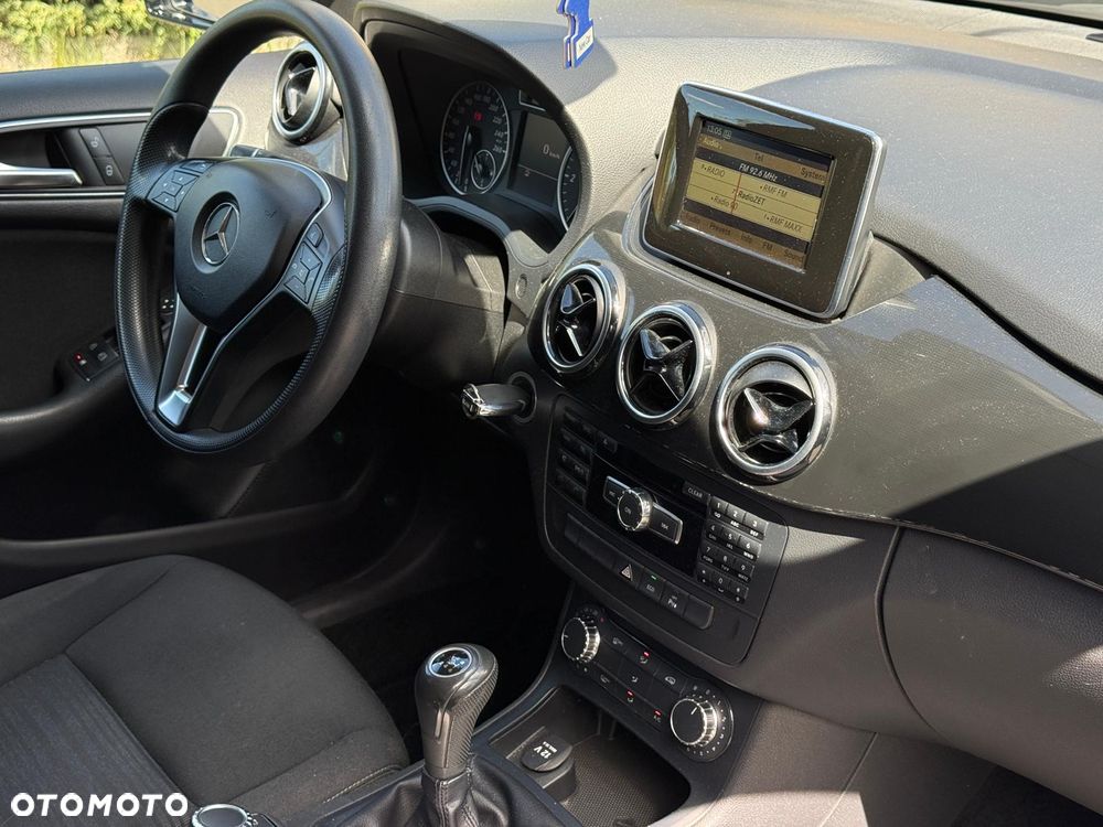 Mercedes-Benz Klasa B 180 CDI (BlueEFFICIENCY) - 15