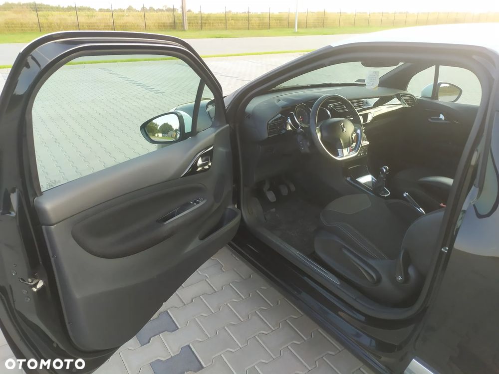 Citroën DS3 Pure Tech VTi 82 Chic - 11