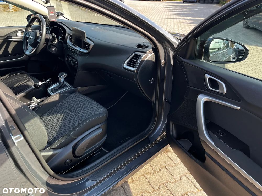 Kia Ceed - 7