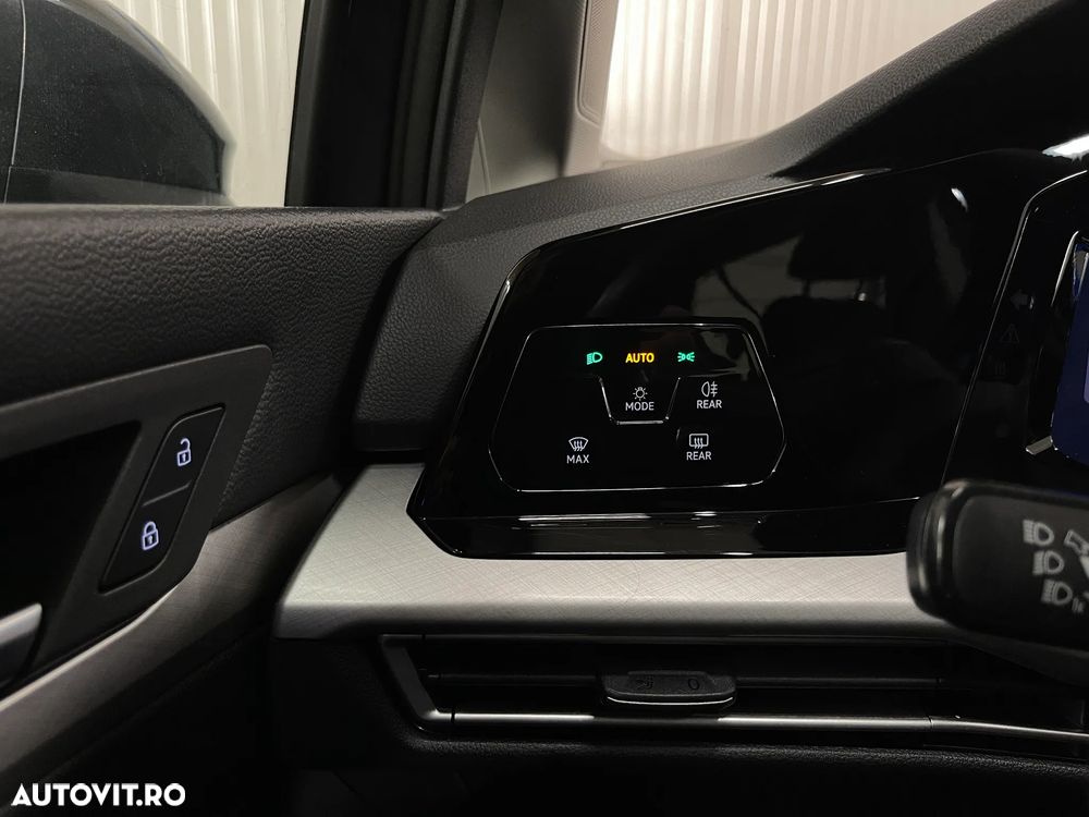 Volkswagen Golf 2.0 TDI SCR Life - 22