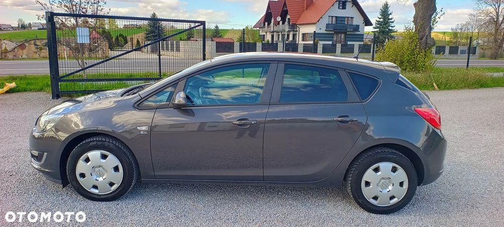 Opel Astra 1.4 Turbo 150 Jahre - 13