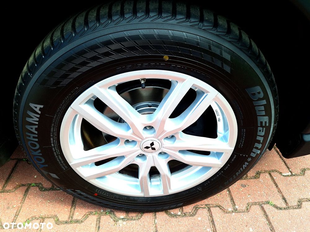 Mitsubishi Outlander 2.0 4WD CVT Plus - 34