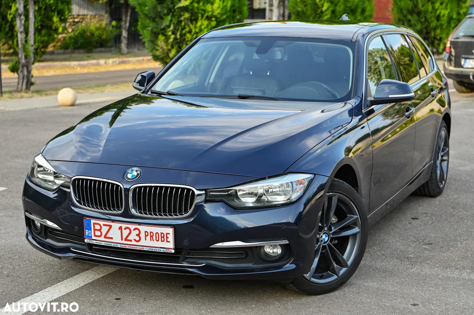 BMW Seria 3 318d Touring Luxury Line - 36