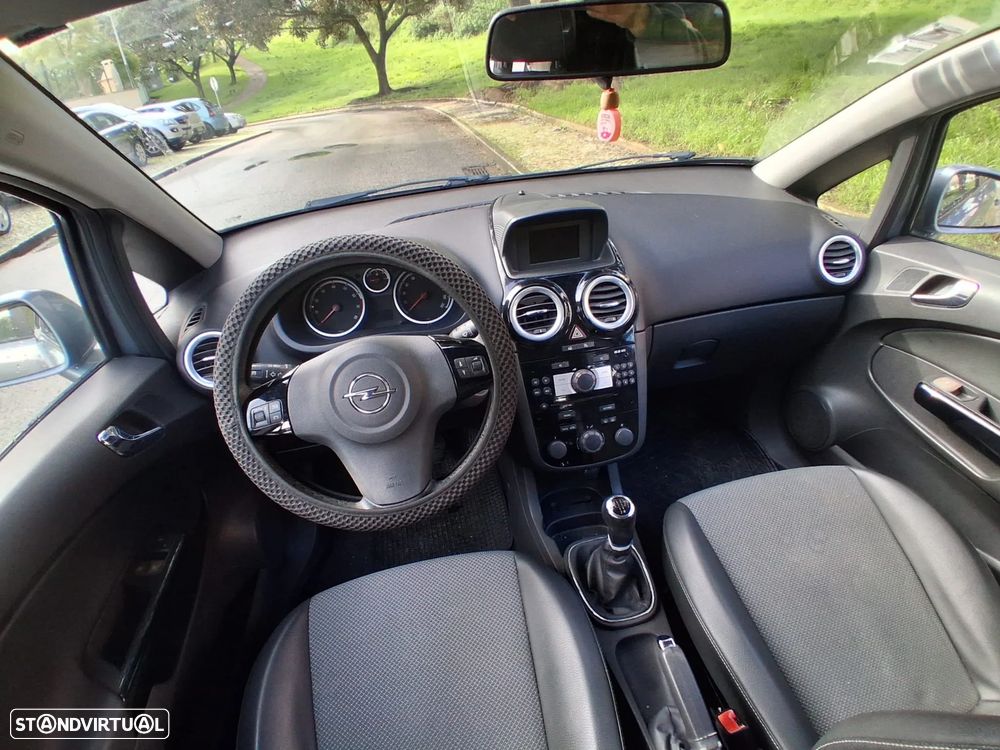 Opel Corsa 1.2 Enjoy - 12