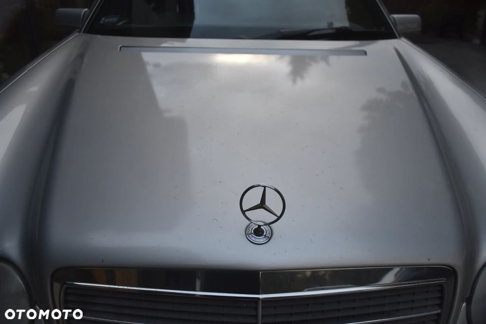 Mercedes-Benz Klasa E 230 Classic - 34
