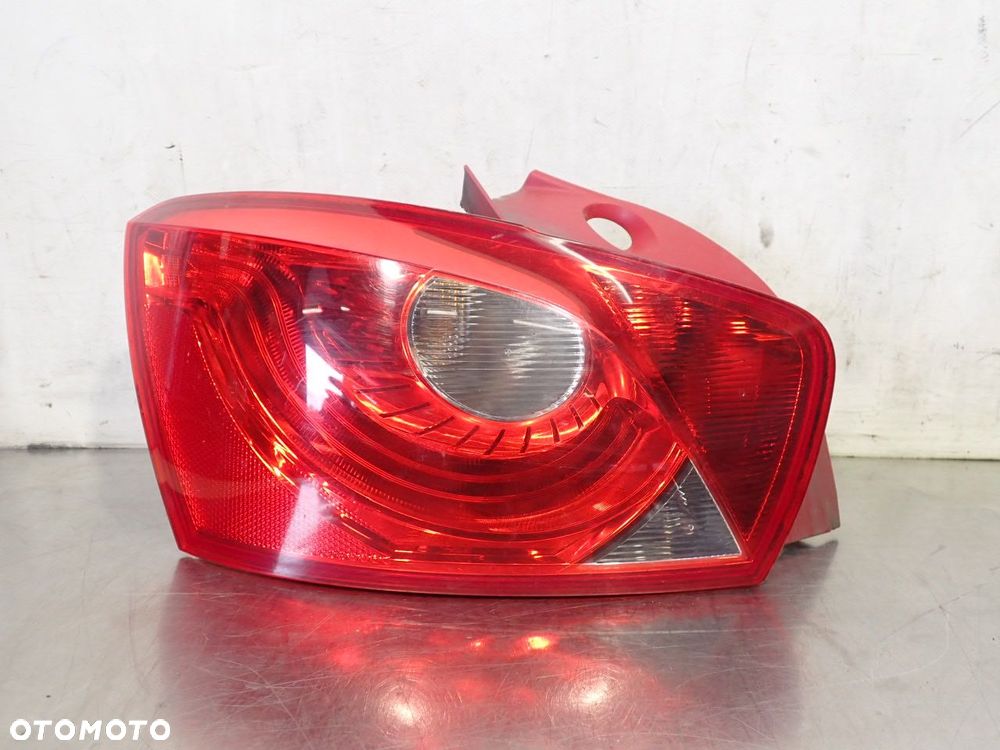 LAMPA LEWA TYLNA SEAT IBIZA IV - 1