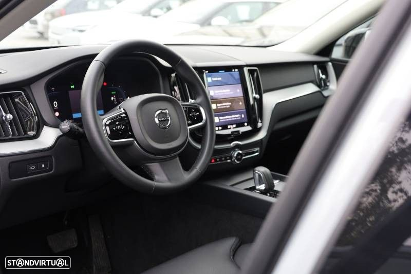 Volvo XC 60 2.0 T6 PHEV Plus Dark AWD - 12
