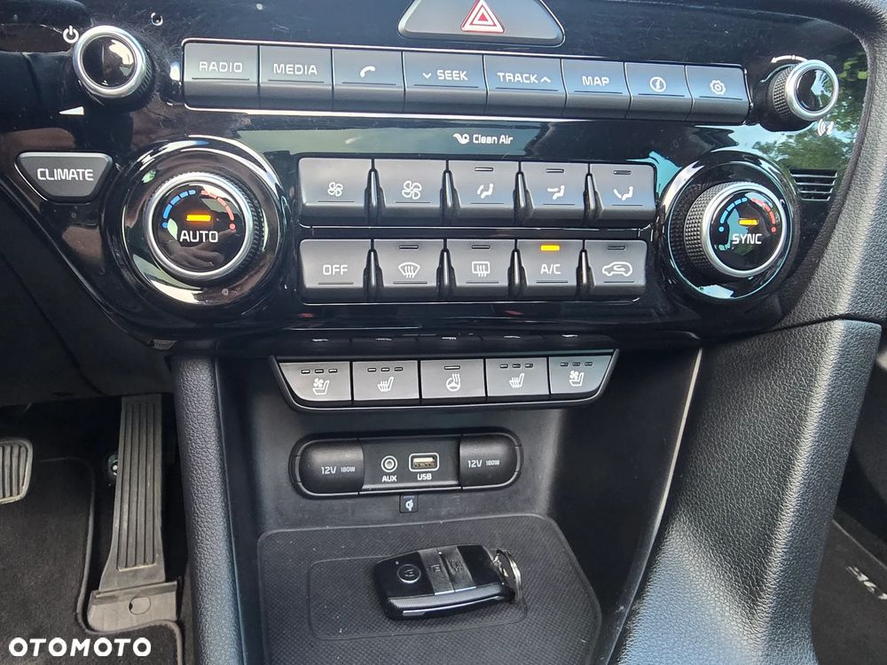 Kia Sportage 2.0 CRDI AWD VISION - 35