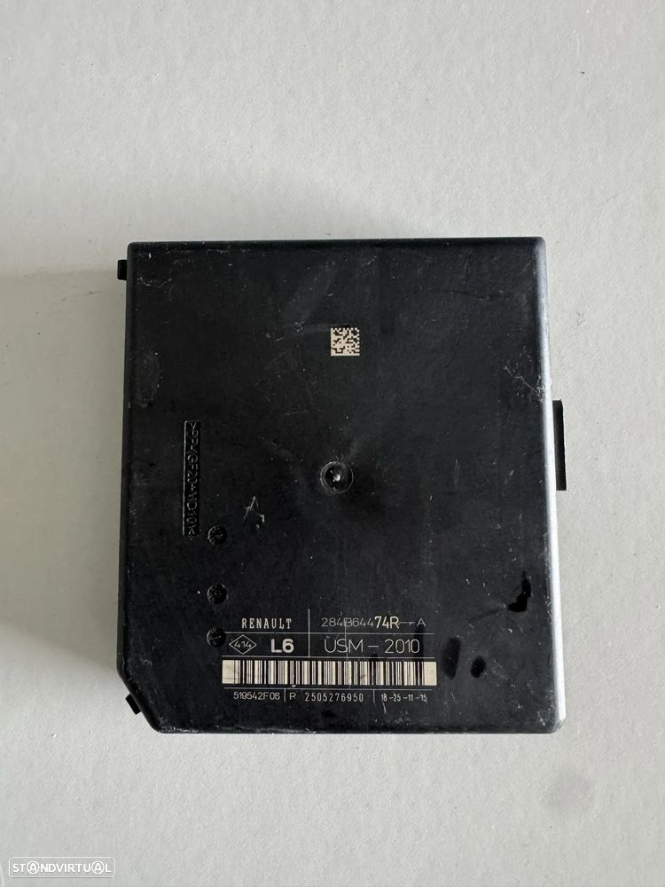 CAIXA DE FUSIVEIS USM RENAULT MASTER III / MOVANO B / NV400 REF. 284B6447R4 - 2