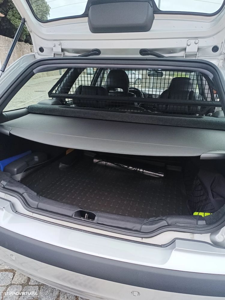 Volvo V40 Cross Country - 7