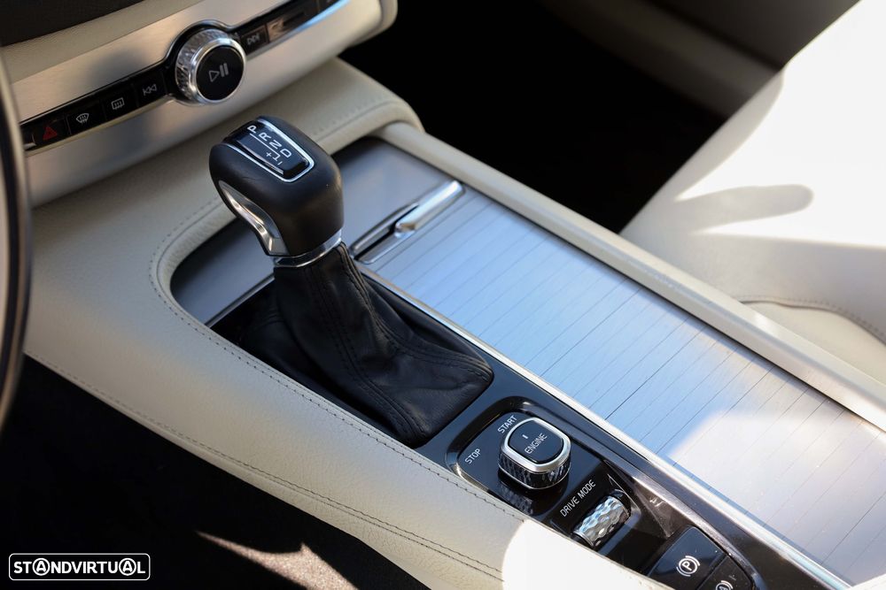 Volvo XC 90 2.0 D4 Inscription - 29