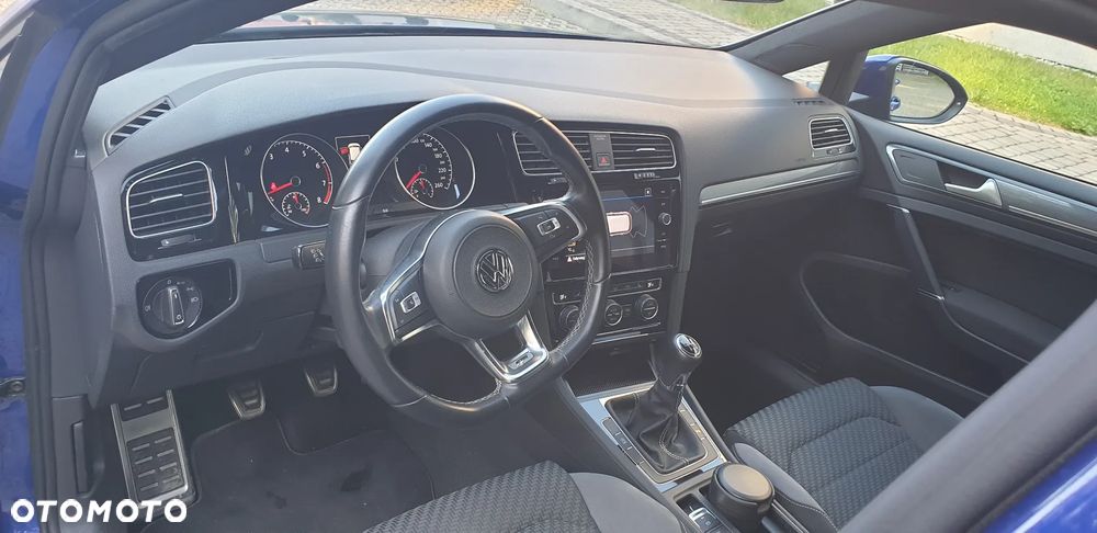 Volkswagen Golf 1.5 TSI OPF R-Line - 8