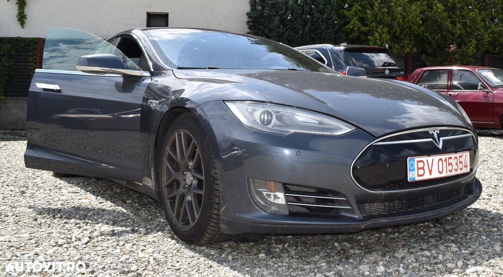 Tesla Model S 85D Allradantrieb - 15