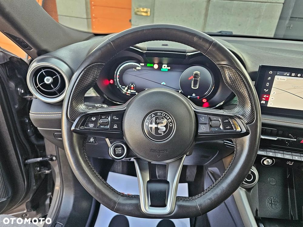 Alfa Romeo Tonale 1.5 VGT Ti - 28