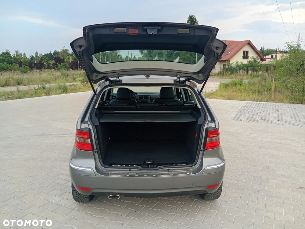 Mercedes-Benz Klasa B 200 CDI Autotronic Grand Edition - 28
