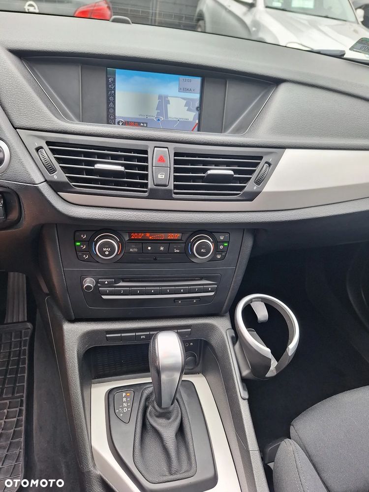 BMW X1 sDrive18d Sport Line - 22