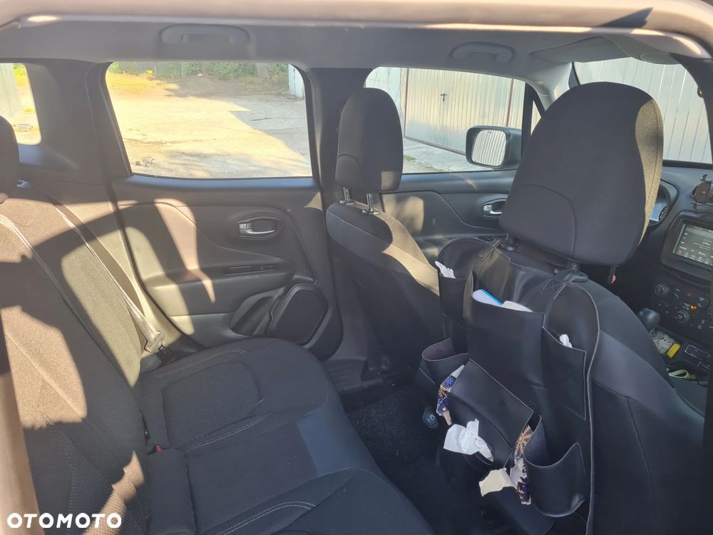Jeep Renegade 1.3 GSE T4 Turbo Limited FWD S&S - 4