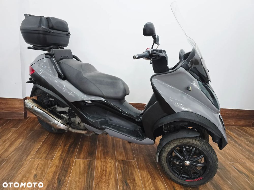Piaggio MP-3 - 20