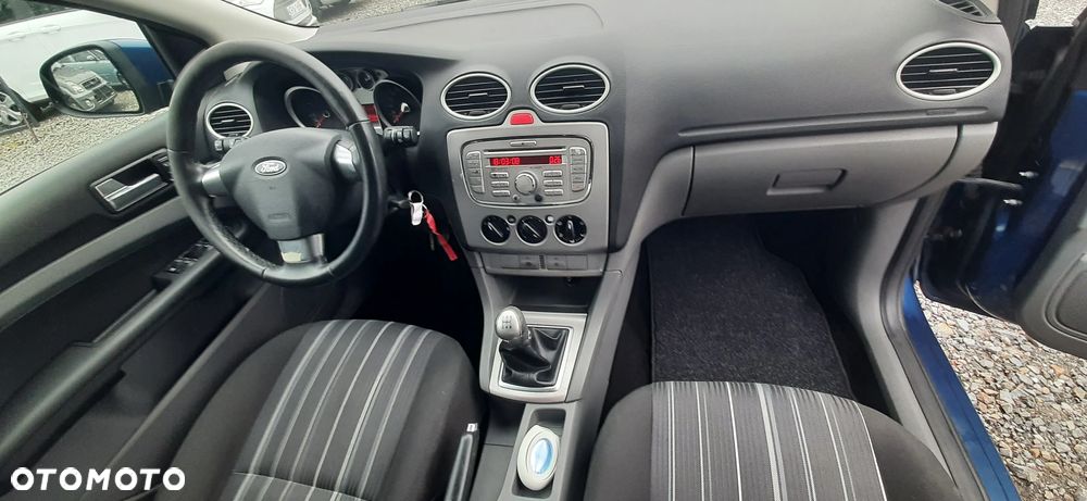 Ford Focus - 8