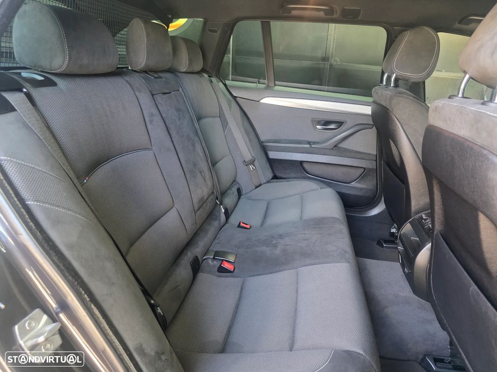 BMW 520 d xDrive Pack M Auto - 37