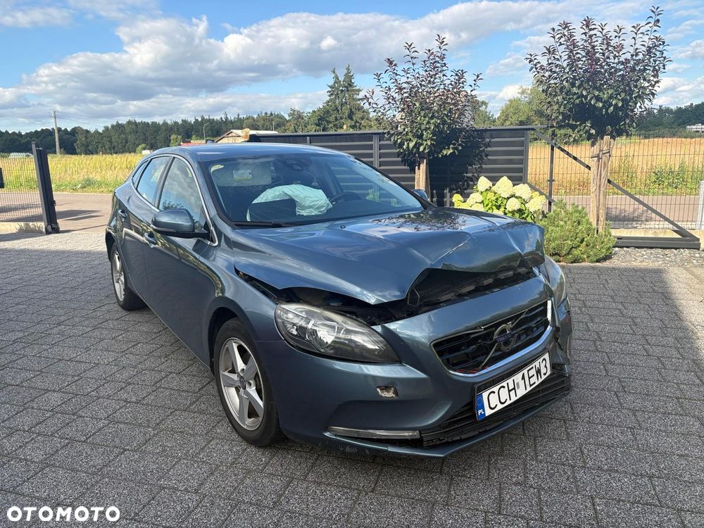 Volvo V40 D2 Momentum - 1