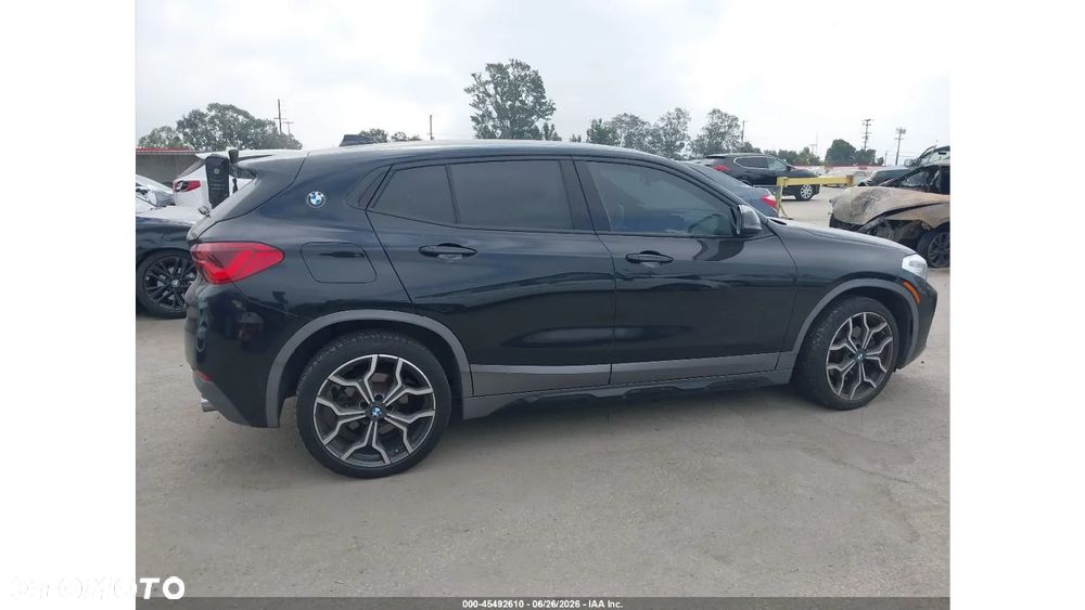 BMW X2 - 6