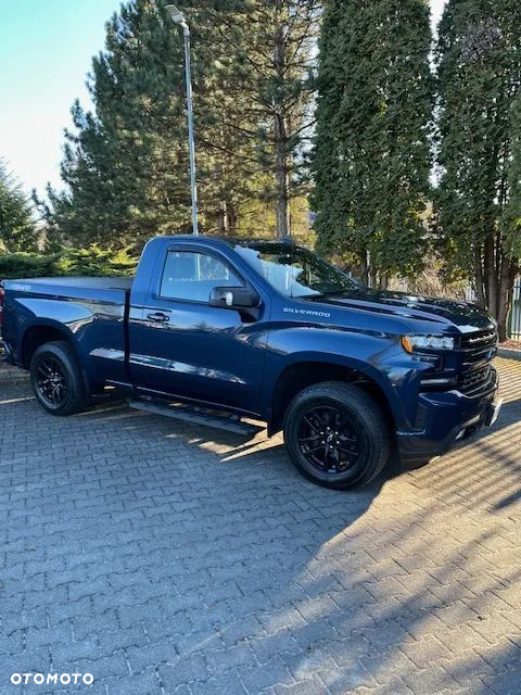 Chevrolet Silverado - 2