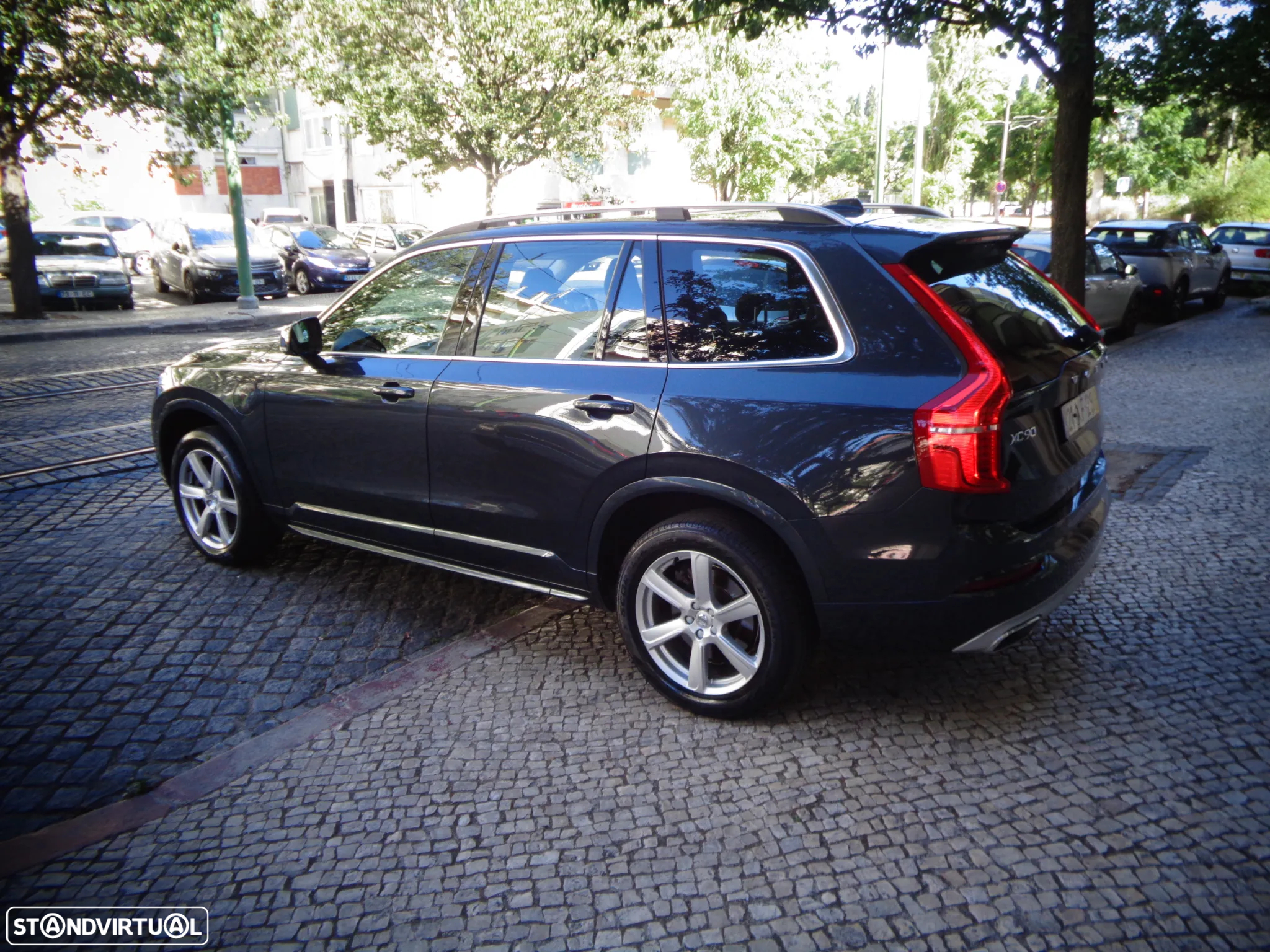 Volvo XC 90 2.0 T8 PHEV Momentum Plus AWD - 13
