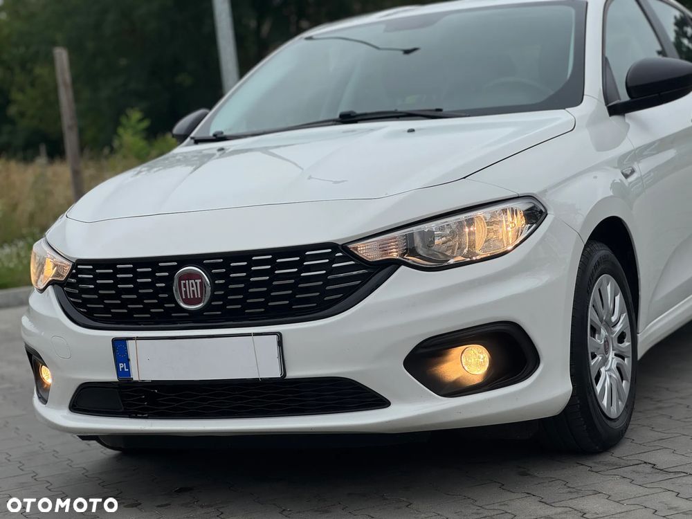 Fiat Tipo 1.4 16v Lounge EU6d - 11