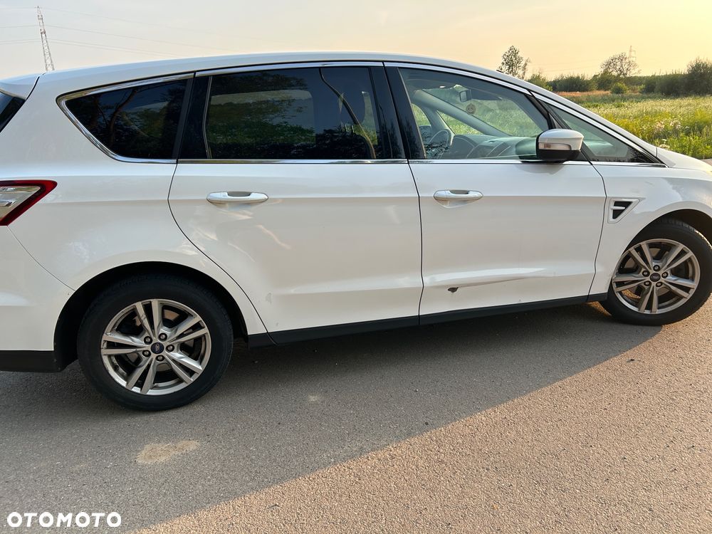 Ford S-Max 2.0 TDCi Titanium PowerShift - 6