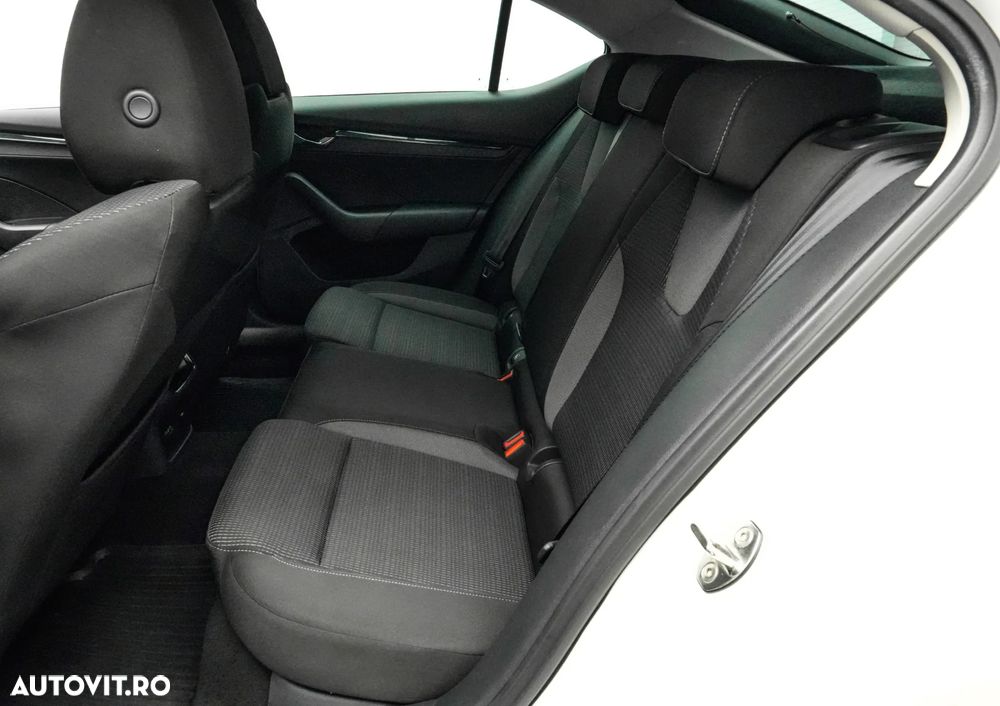 Skoda Octavia 2.0 TDI Style - 16