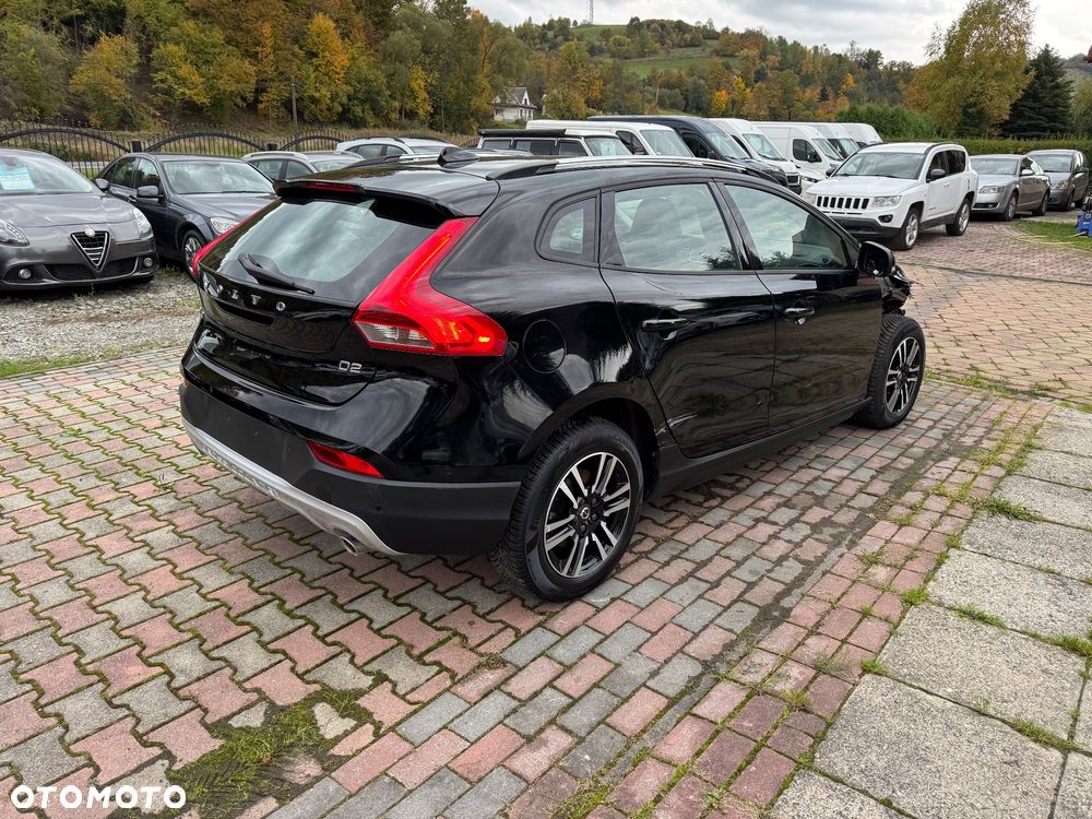 Volvo V40 Cross Country - 5