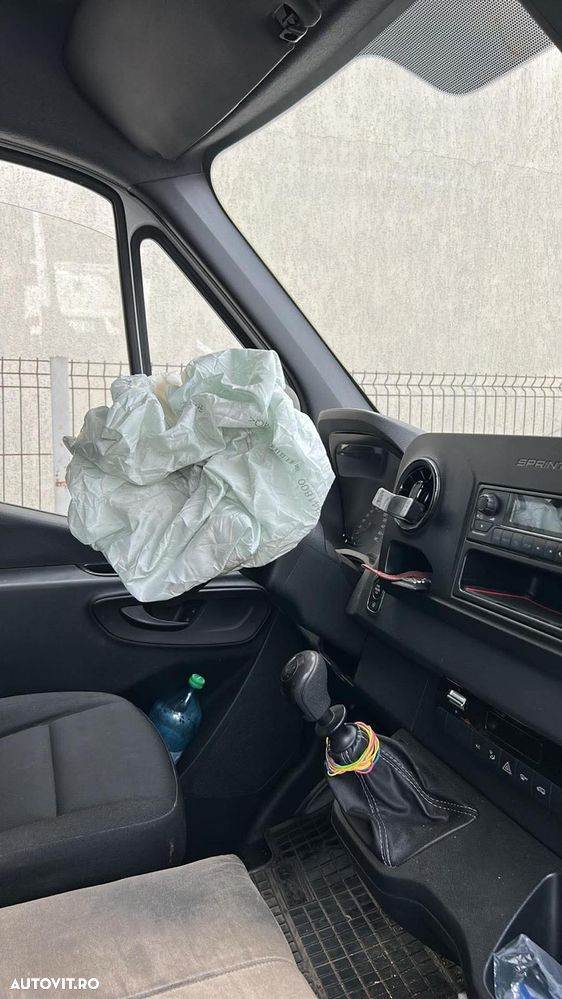 Mercedes-Benz SPRINTER 311 - 12